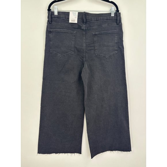 Time & Tru High Rise Stretch Wide Leg Crop Button Fly Raw Hem Jean 16 Black NEW - Picture 3 of 6